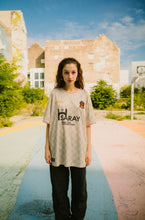 Lade das Bild in den Galerie-Viewer, PROVINZ x SARAY Trikot
